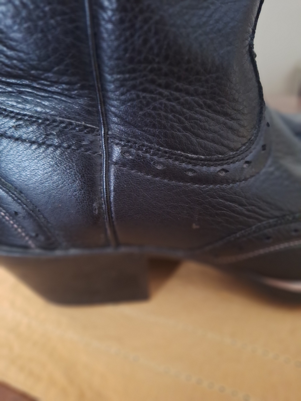 🪻 Ariat Women’s Black Leather Cowboy Boots Purple Embroidered Rose 8.5 - Picture 10 of 14